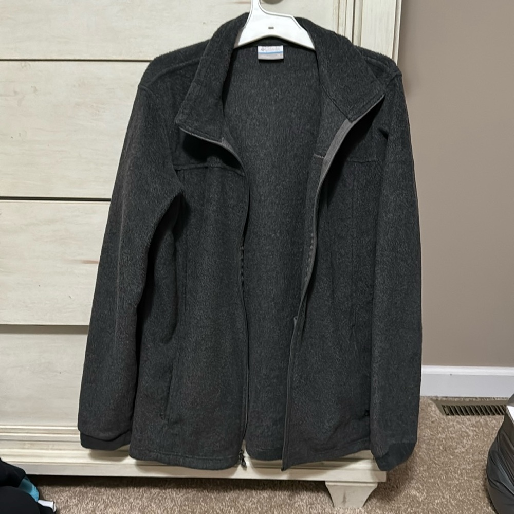 Boys Columbia fleece jacket, size XL (18/20), dark gray